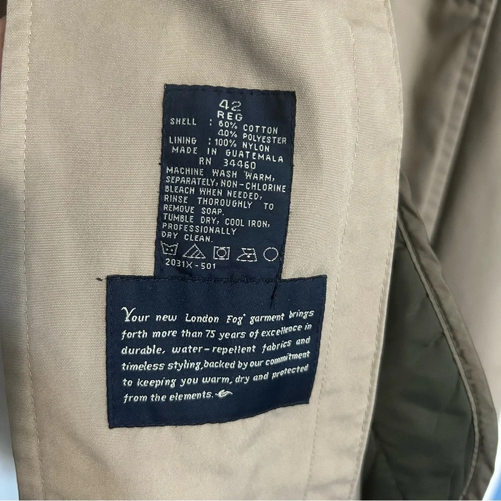 London Fog men’s 42 Regular Classic tan trench coat fall layer classic preppy